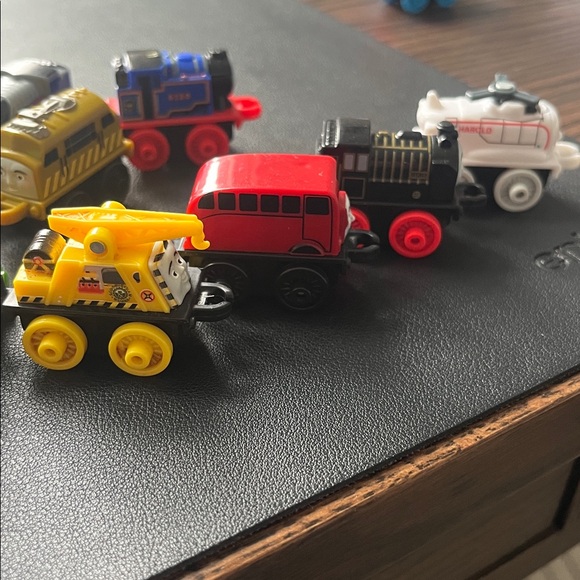Thomas & Friends Rare Mini Train Collection - Picture 3 of 6